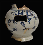 pearlware urn